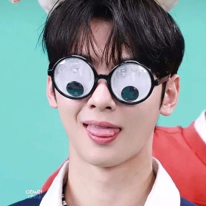 Recent activity shot of Cha Eunwoo