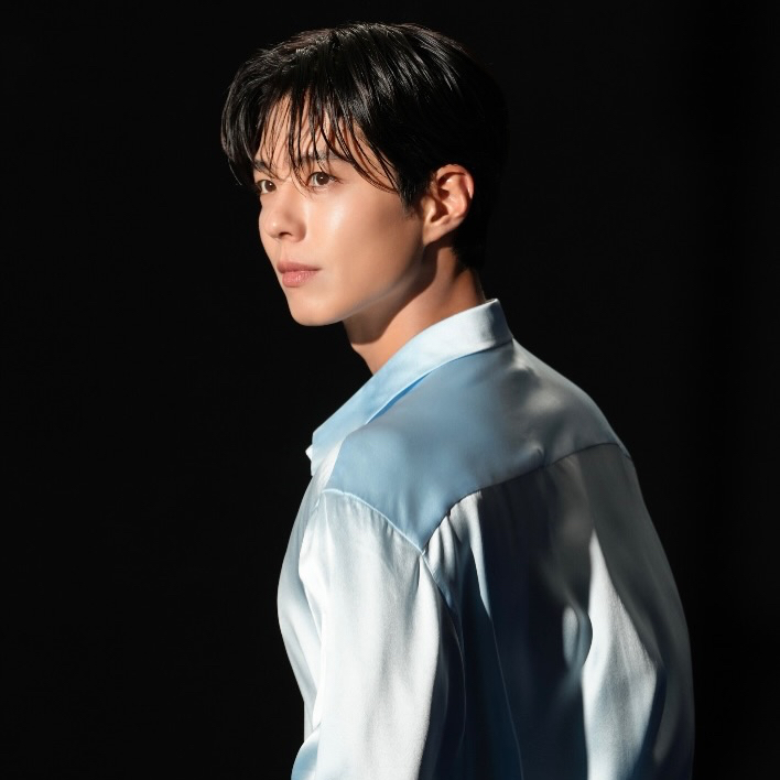 Behind-the-scenes cut of Park Bogum