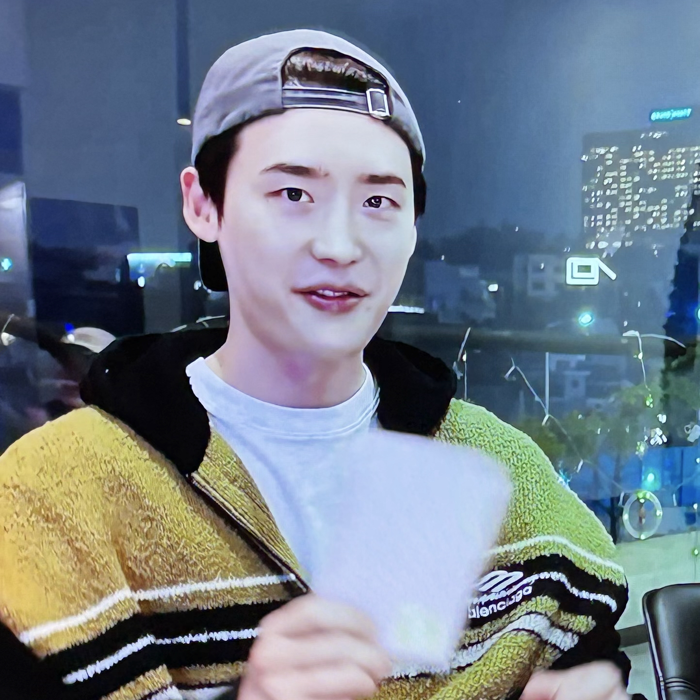 Momen yang diabadikan oleh penggemar Lee Jongsuk