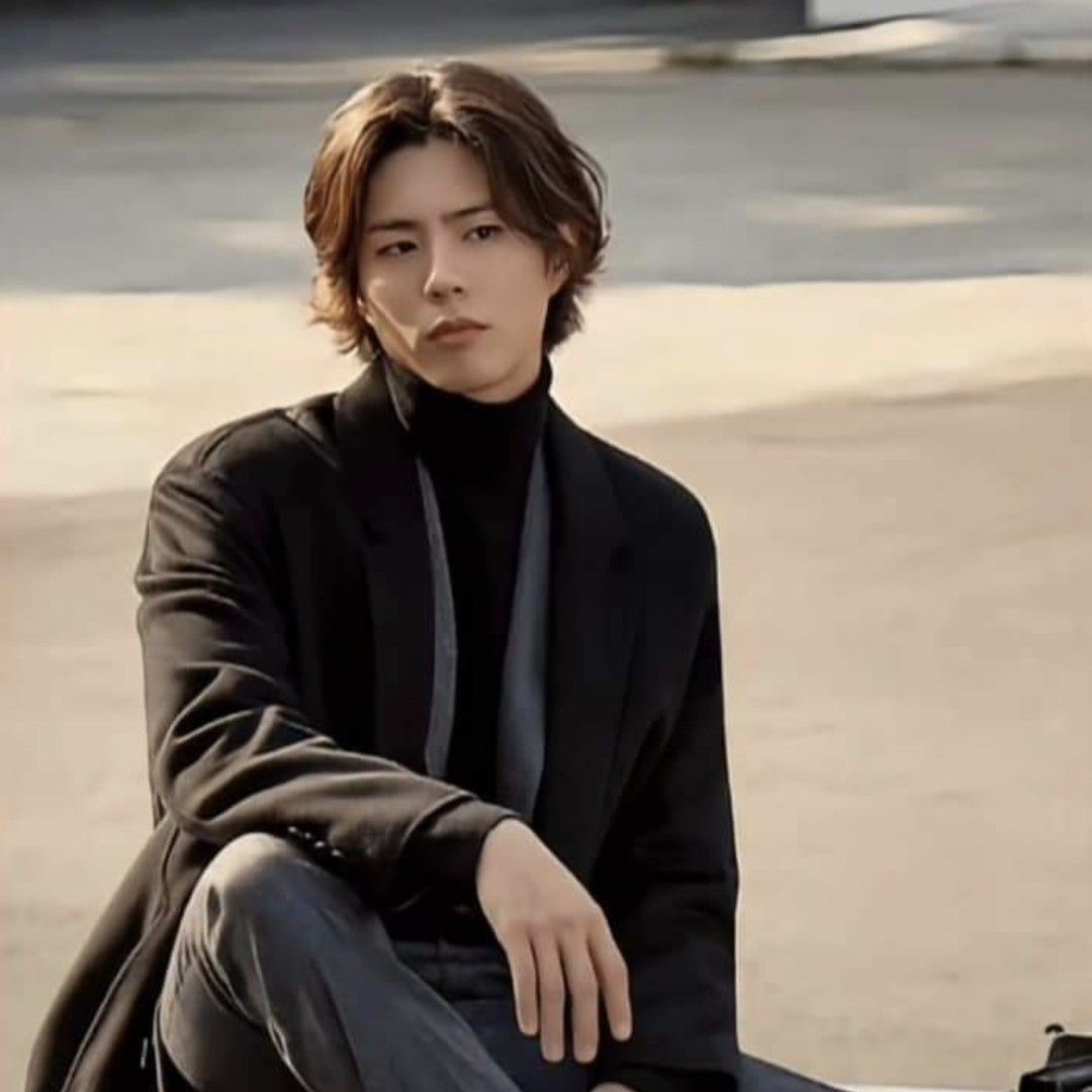 Recent activity shot of Park Bogum