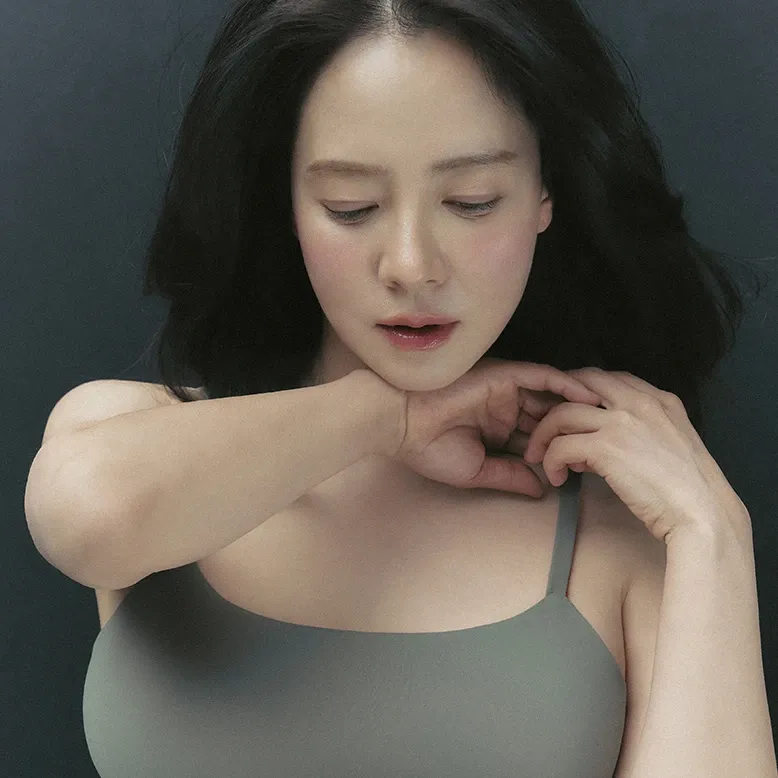 Momen yang diabadikan oleh penggemar Song Jihyo