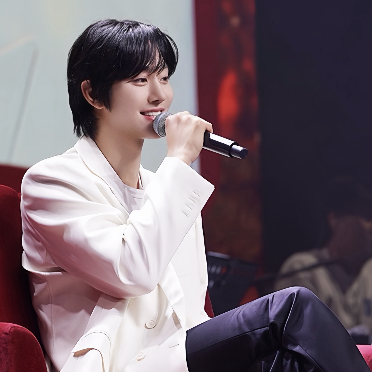 Cuplikan di balik layar dari Ahn Hyoseop