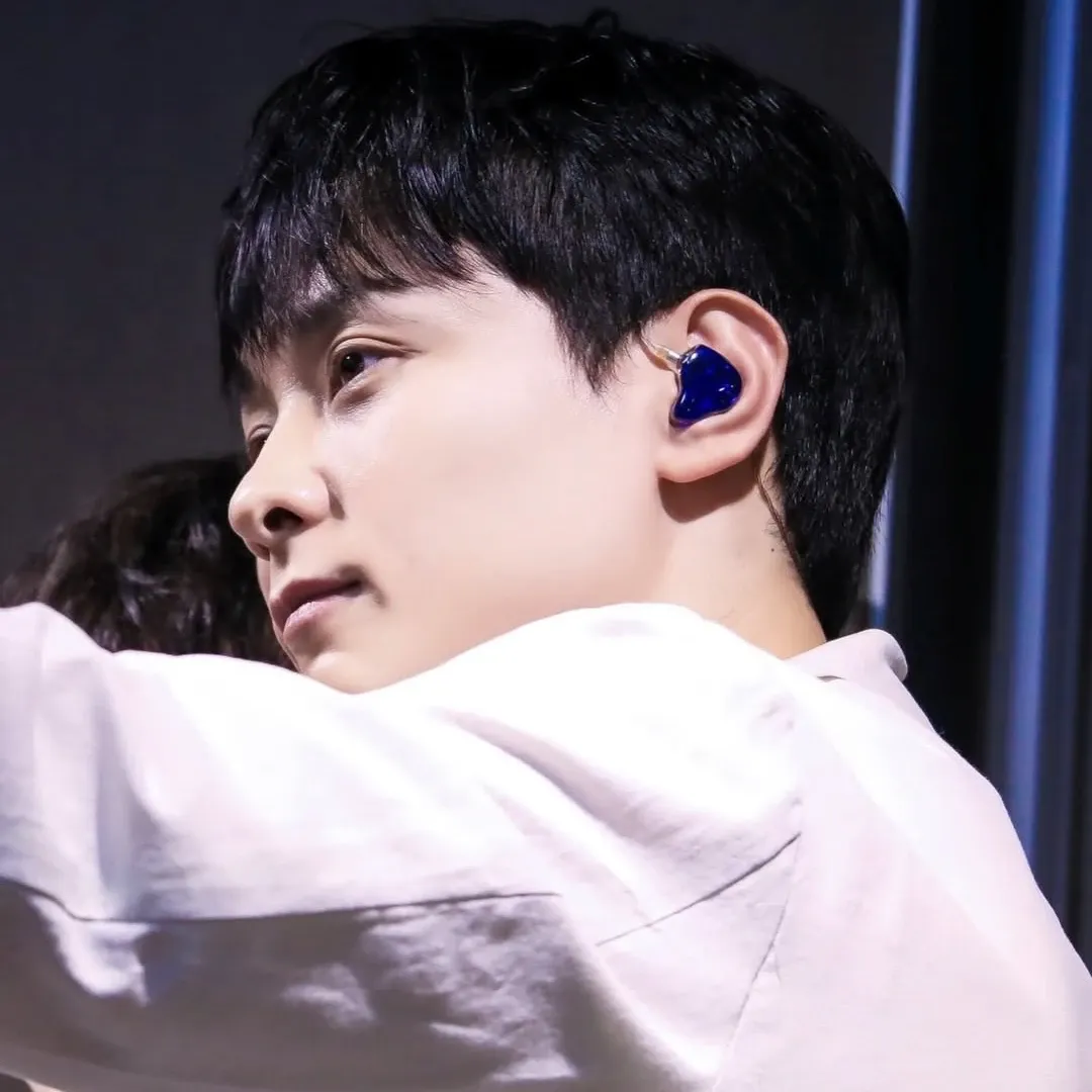 Latest photo of Min Kyunghoon