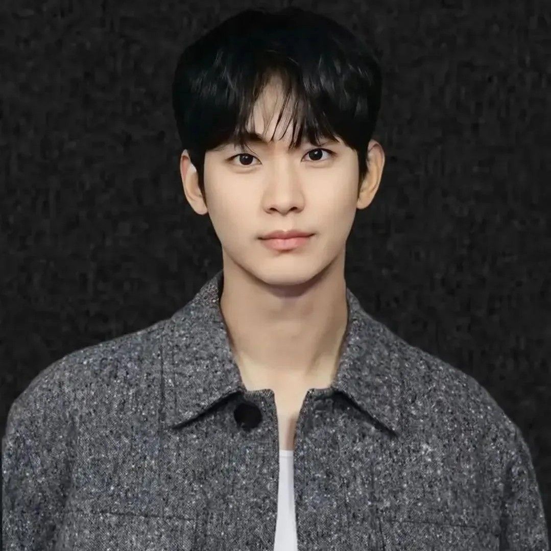 Cuplikan di balik layar dari Kim Soohyun