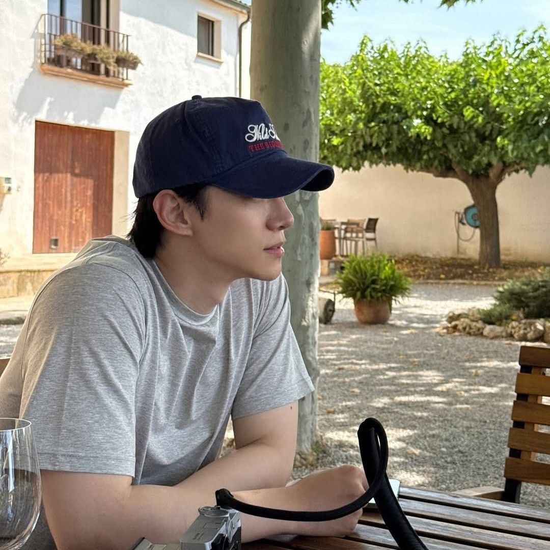 粉丝拍下的李俊昊瞬间