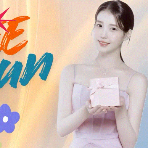 A moment captured by a fan of IU