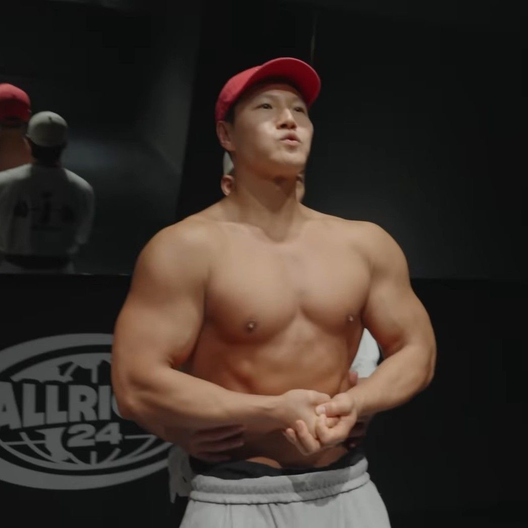 金鍾國的最新照片