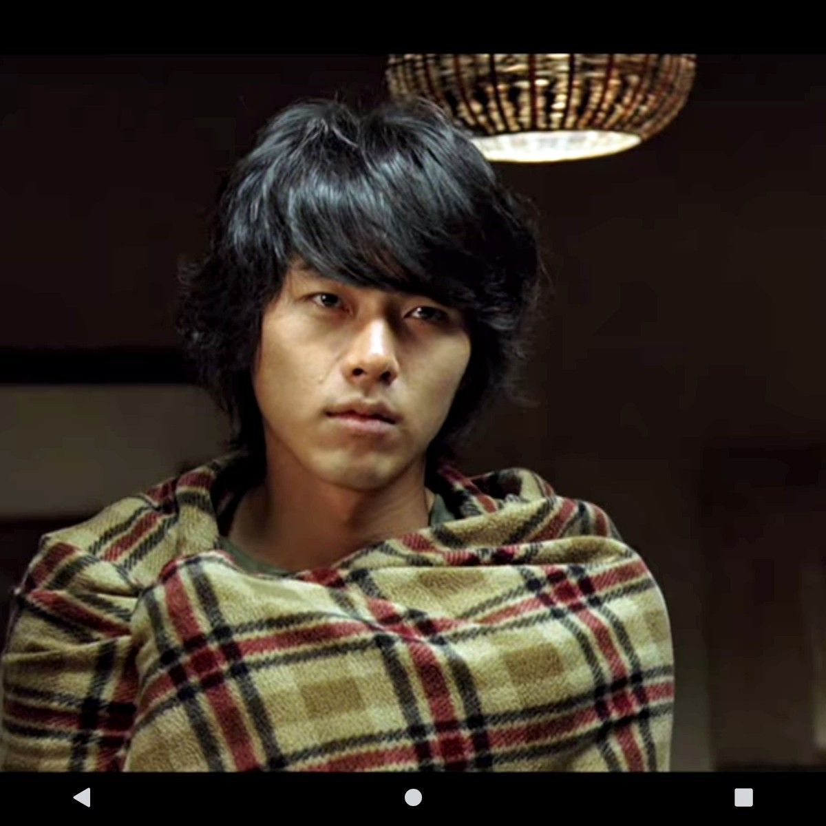 Cuplikan di balik layar dari Hyun Bin