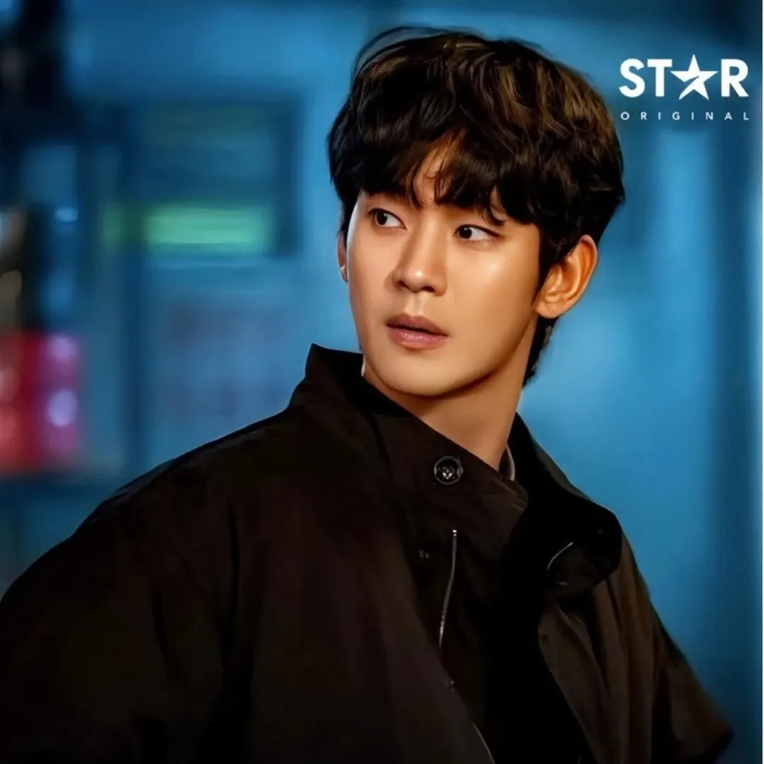 Recent activity shot of Kim Soohyun