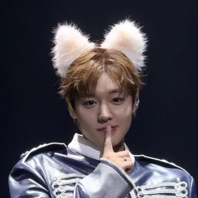 A moment captured by a fan of Park Jihoon
