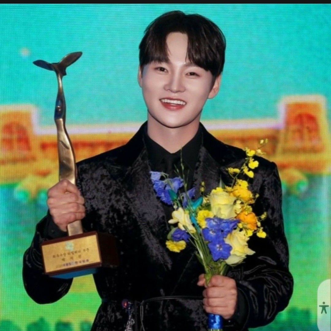 パク・ソジンの最近の活動ショット