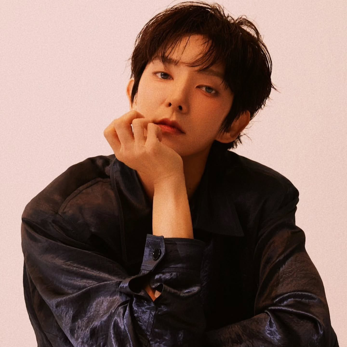 A moment captured by a fan of Lee Joongi