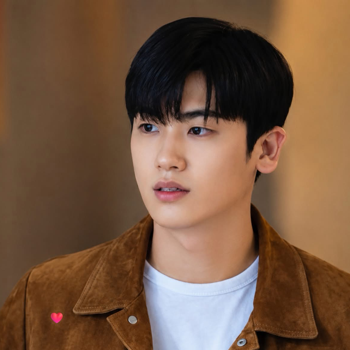 Behind-the-scenes cut of Park Hyungsik