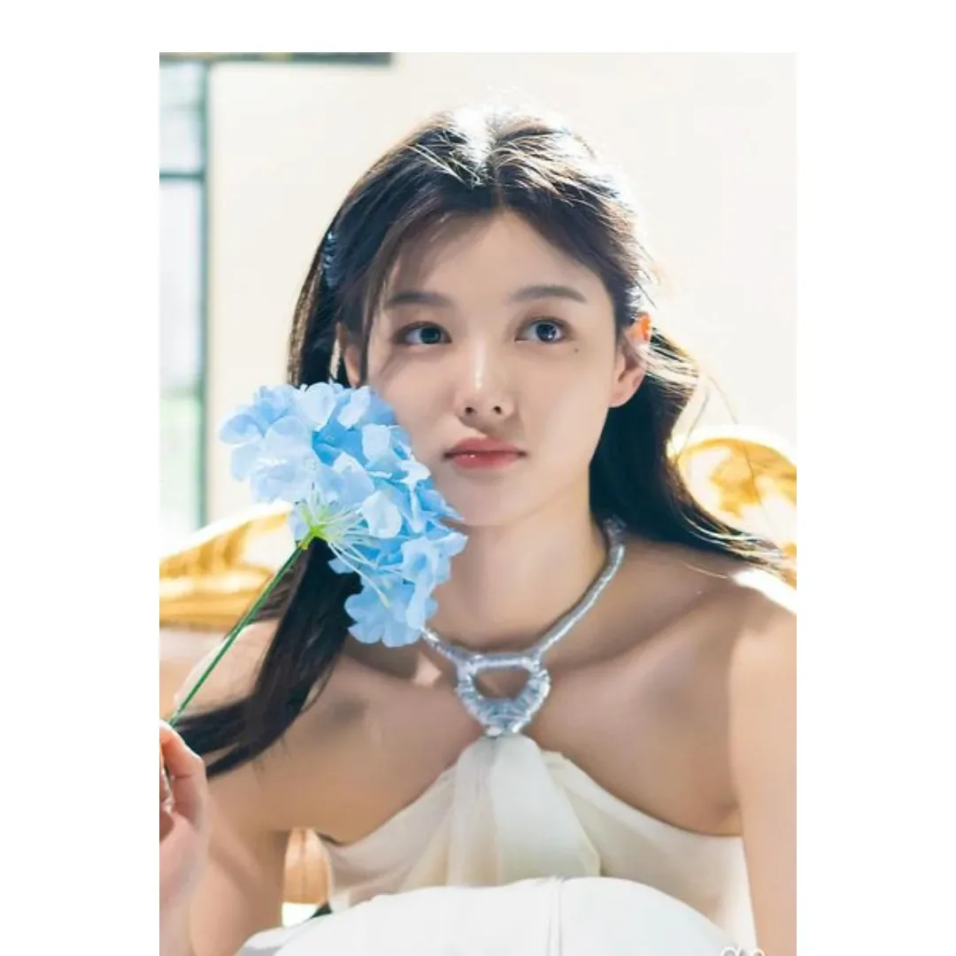 Behind-the-scenes cut of Kim Youjung