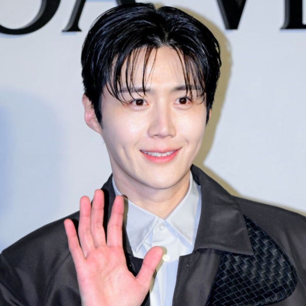 Foto kegiatan terbaru dari Kim Seonho