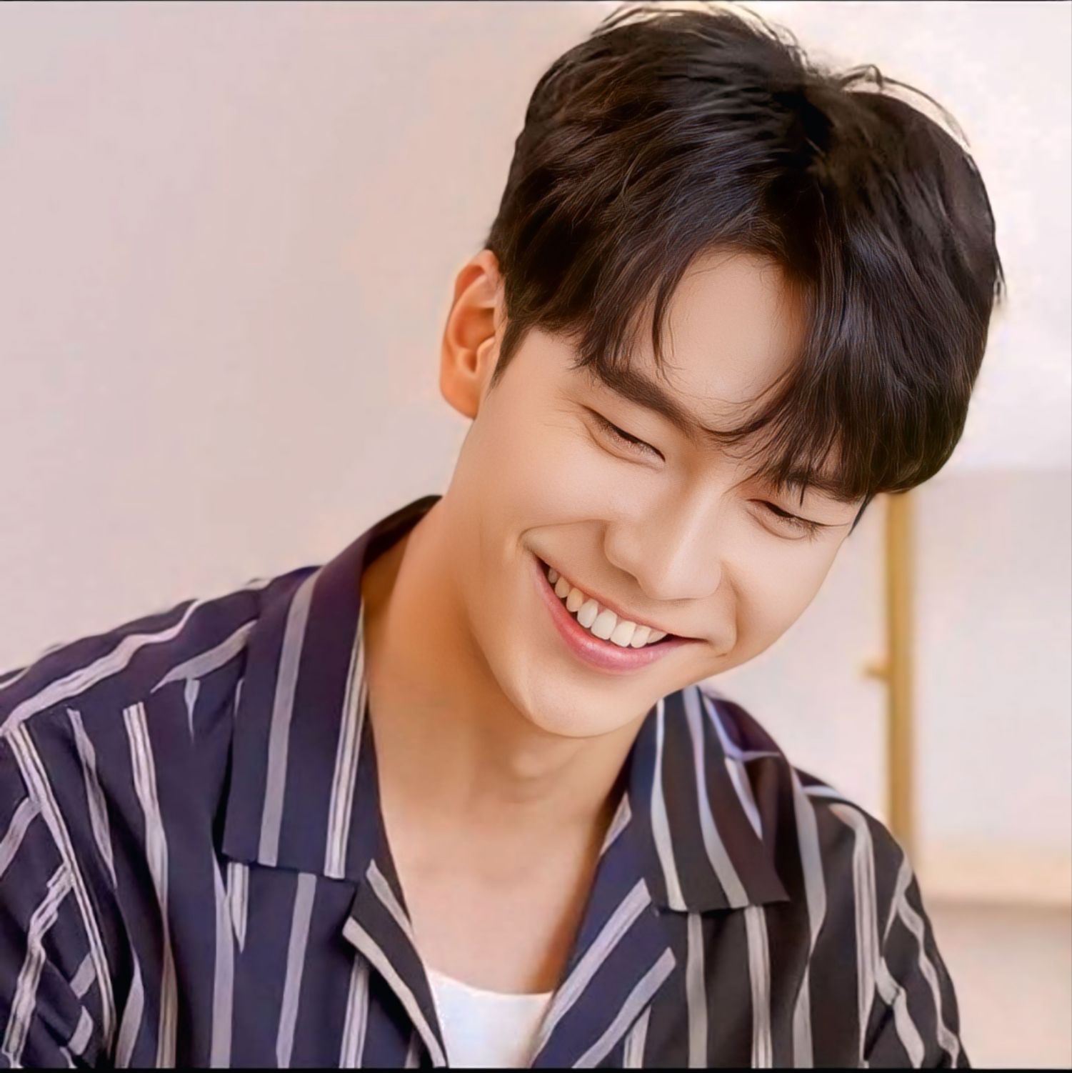 Recent activity shot of Lee Seunggi