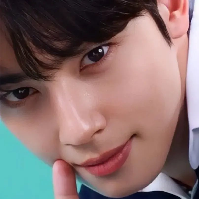A moment captured by a fan of Cha Eunwoo