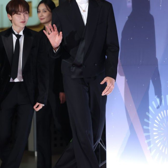 Latest photo of Kim Yeonkoung