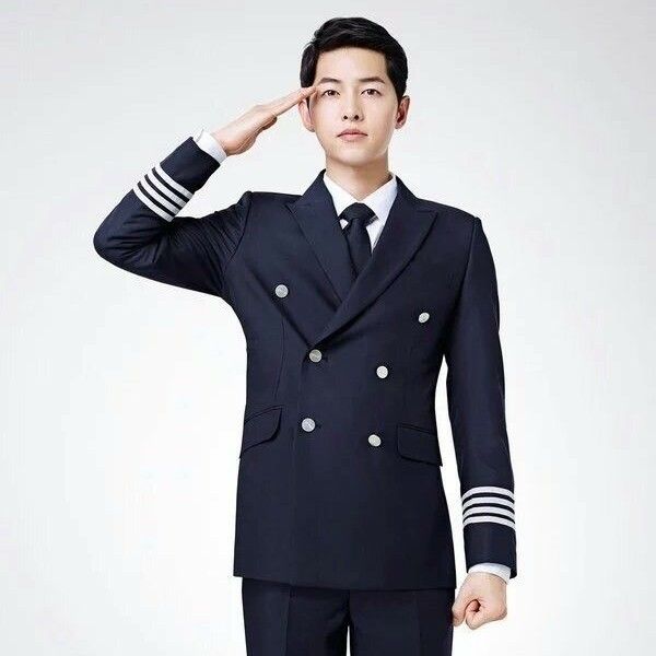 A moment captured by a fan of Song Joongki