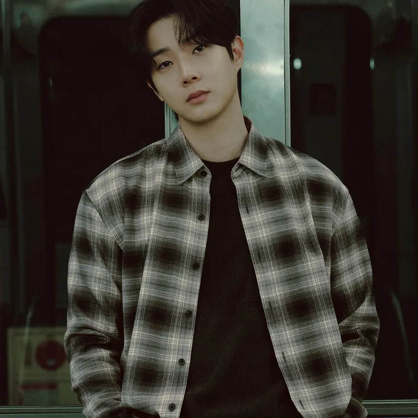 Latest photo of Choi Wooshik
