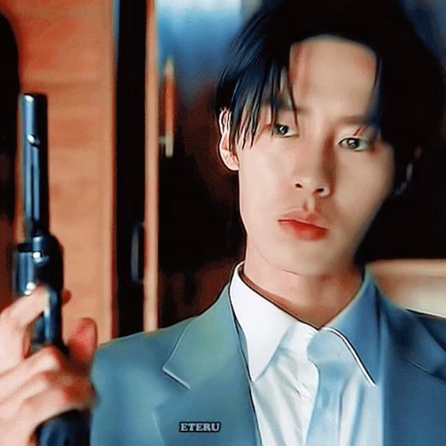 A moment captured by a fan of Lee Jaewook