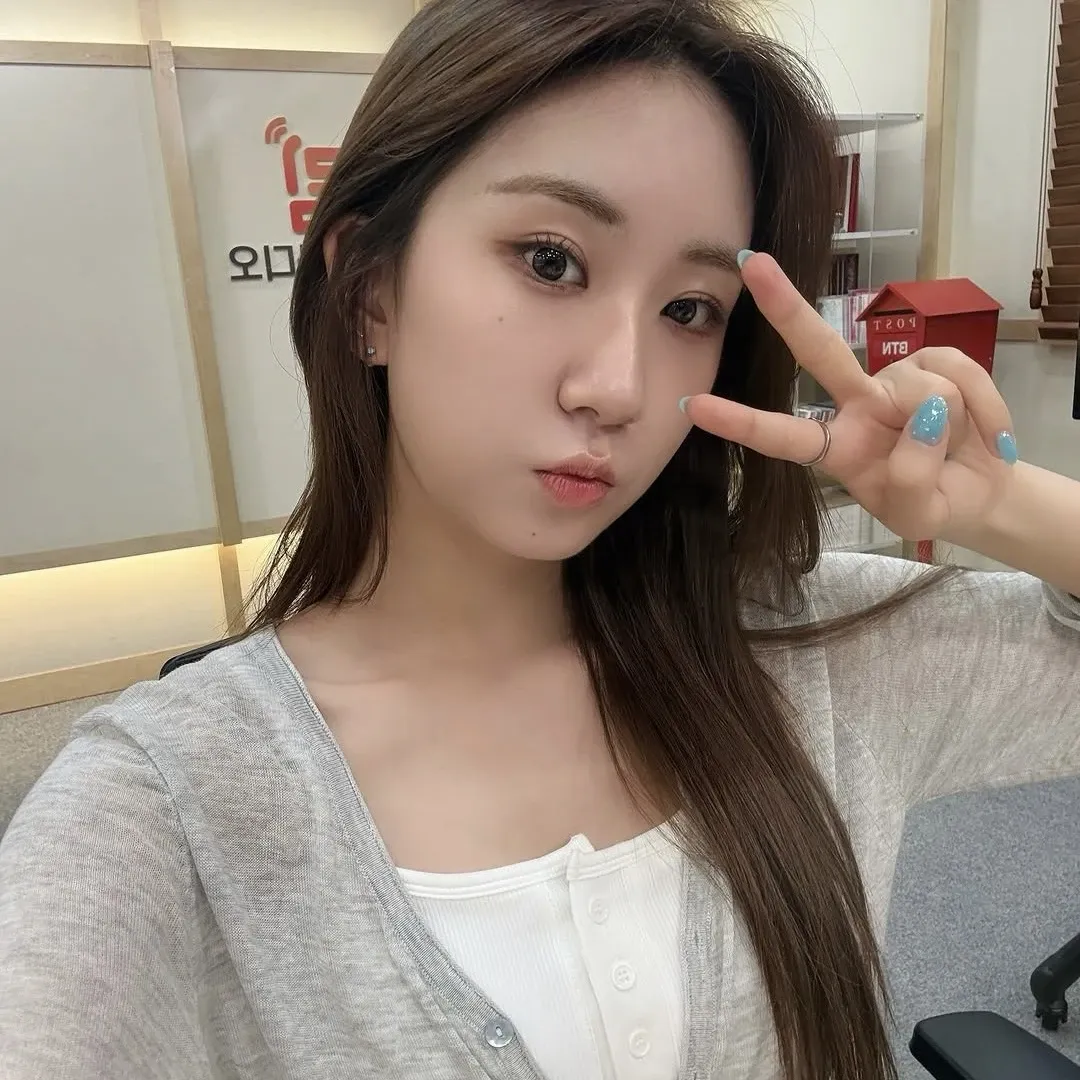 Momen yang diabadikan oleh penggemar Jeon Yujin