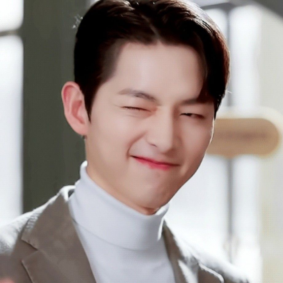 송중기의 최신 사진