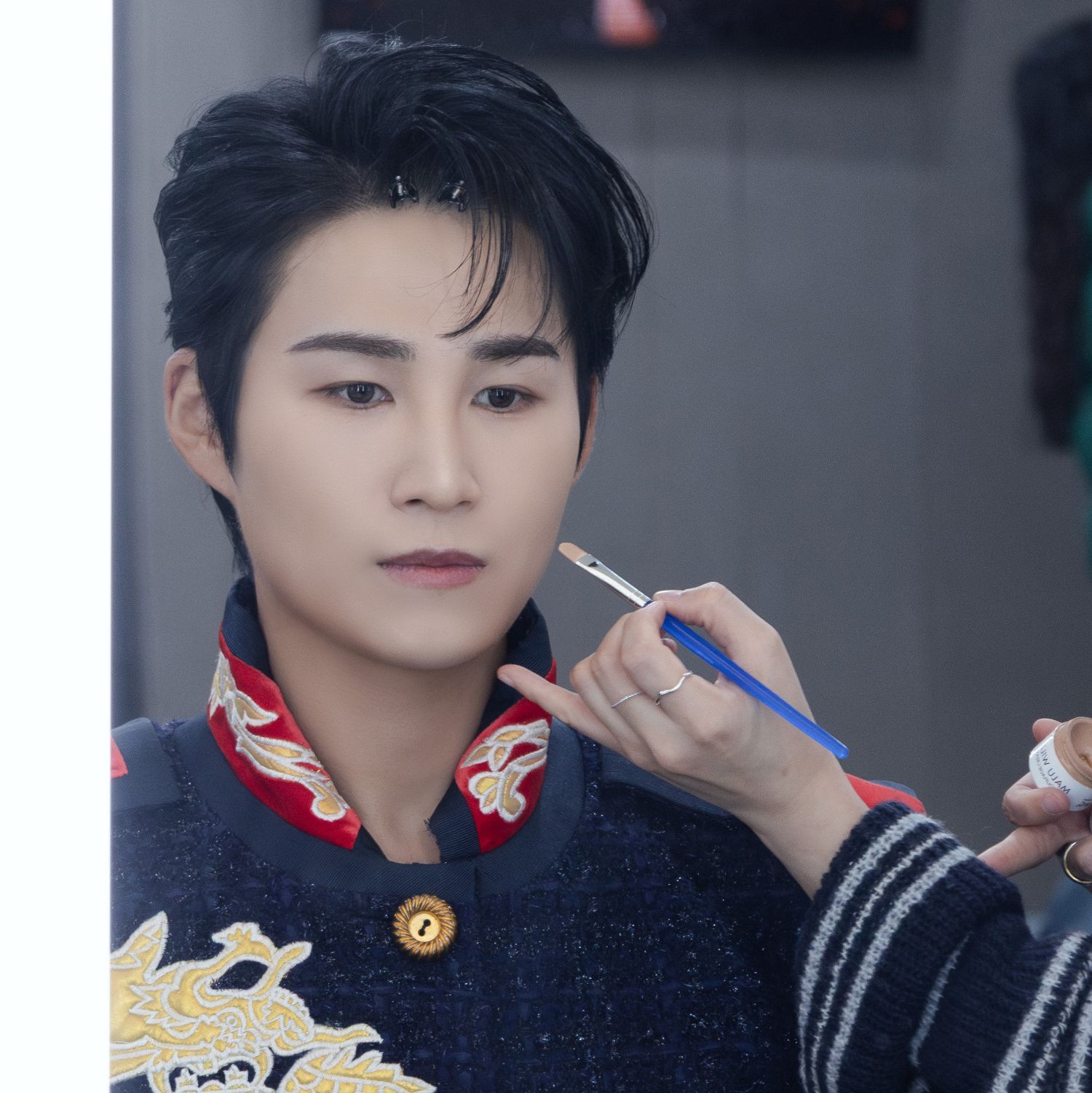 김희재의 비하인드 컷