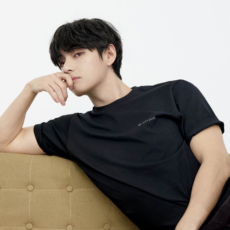 Latest photo of Kim Taehyung (V)