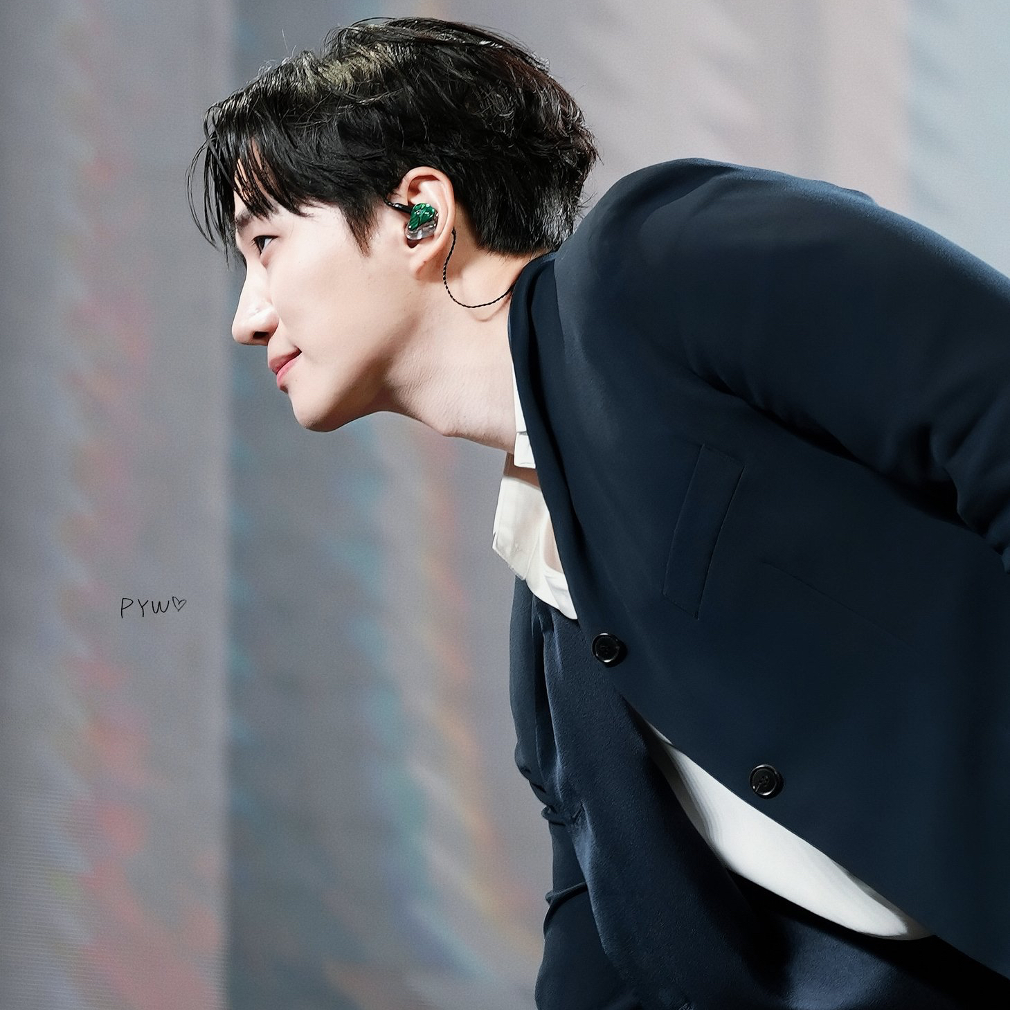 粉丝拍下的李俊昊瞬间