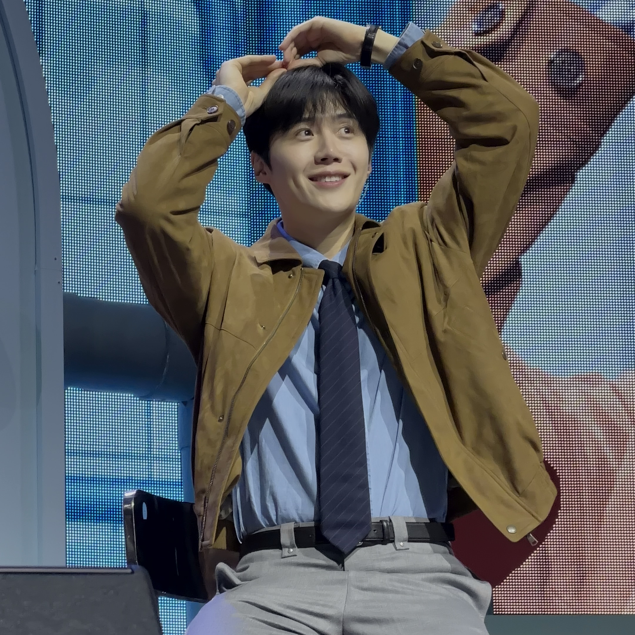 Behind-the-scenes cut of Kim Seonho