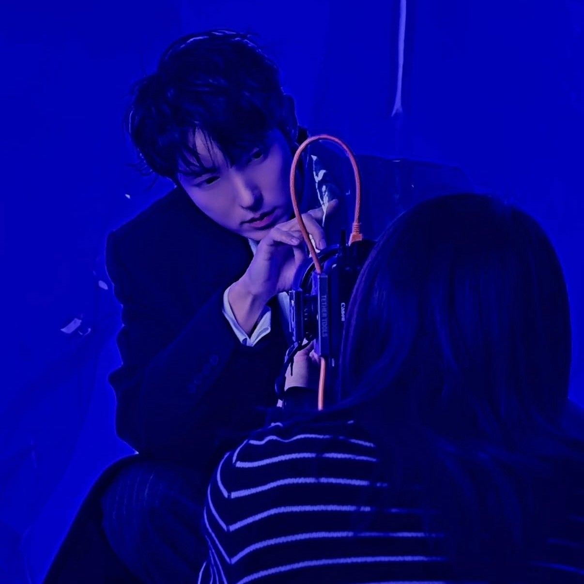 Behind-the-scenes cut of Lee Joongi