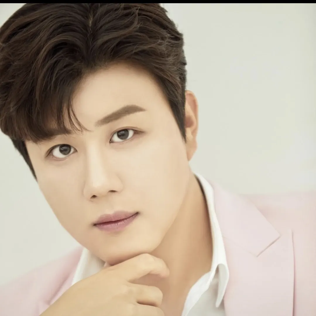 Latest photo of Jin Haesung