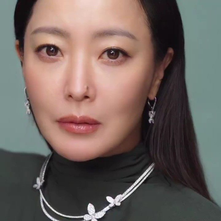 Recent activity shot of Kim Heesun