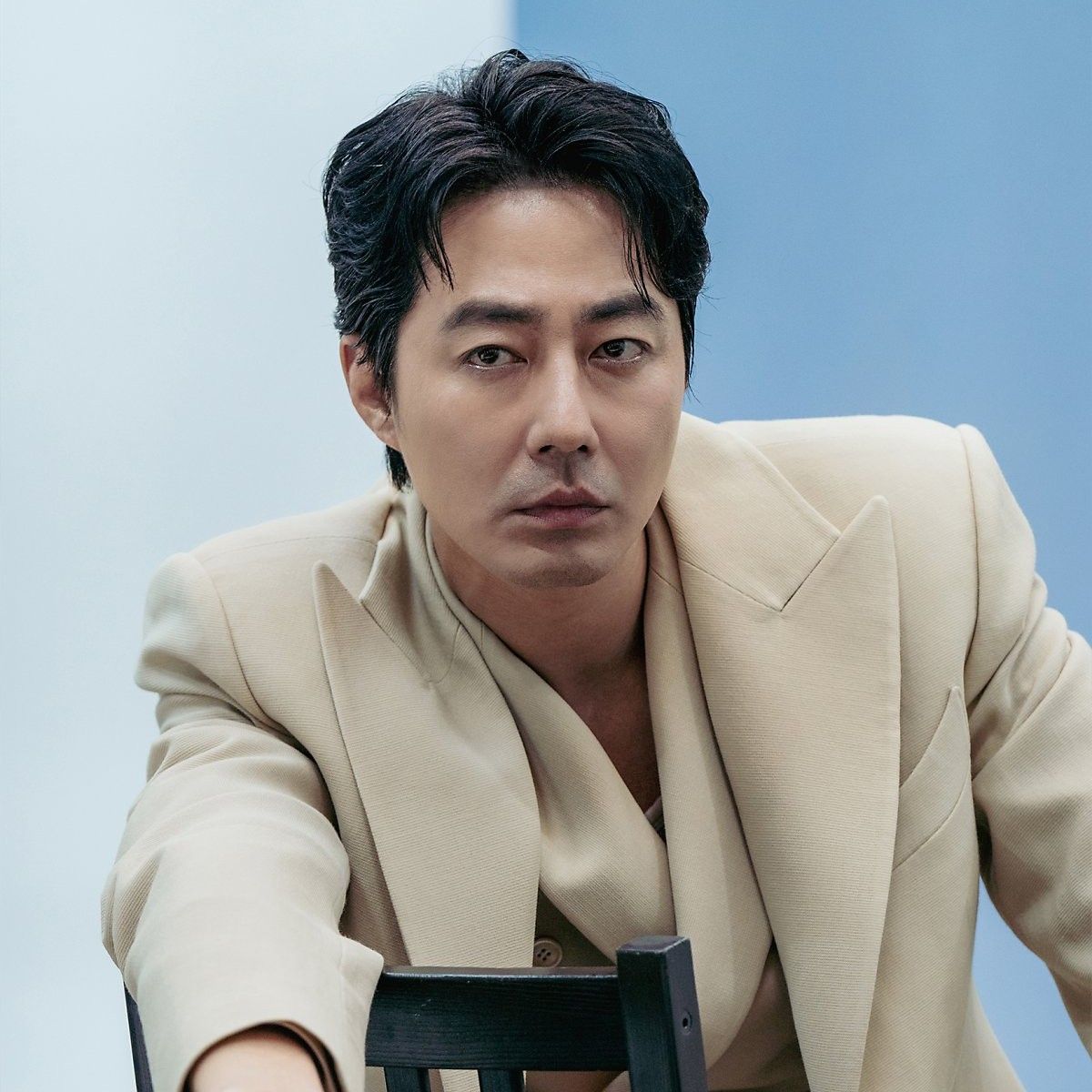 Behind-the-scenes cut of Jo Insung