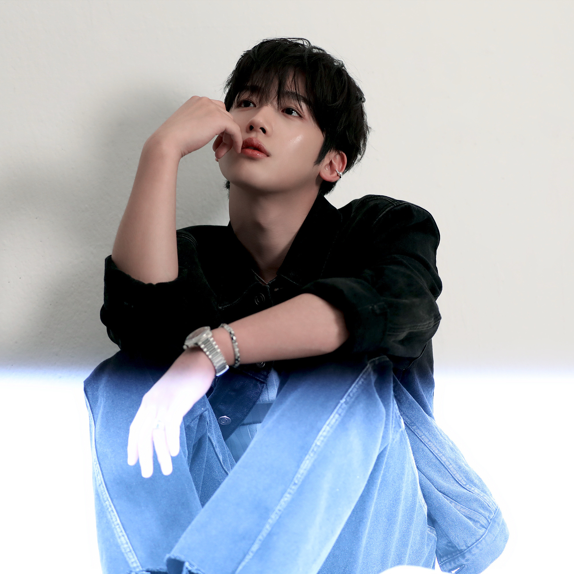 Behind-the-scenes cut of Kim Yohan