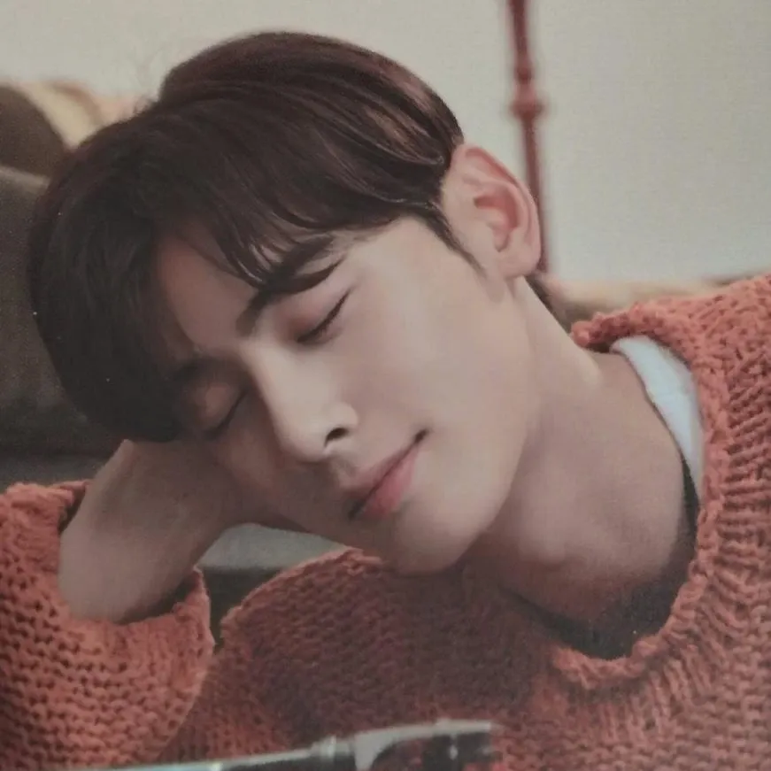 Momen yang diabadikan oleh penggemar Cha Eunwoo