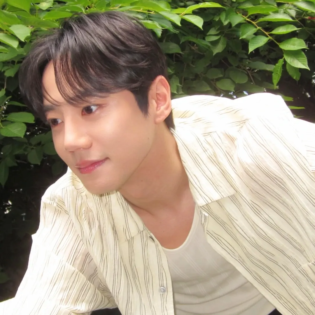 Recent activity shot of Lee Junyoung
