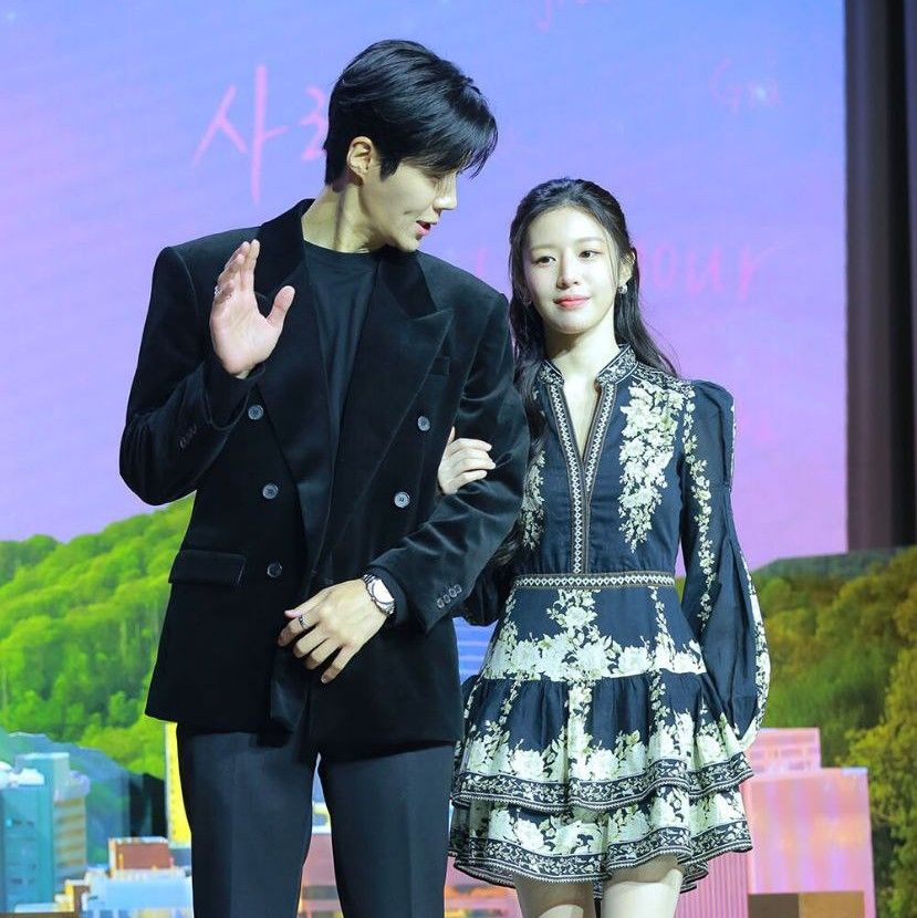 Latest photo of Kim Seonho