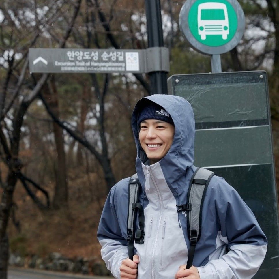 Behind-the-scenes cut of Park Bogum