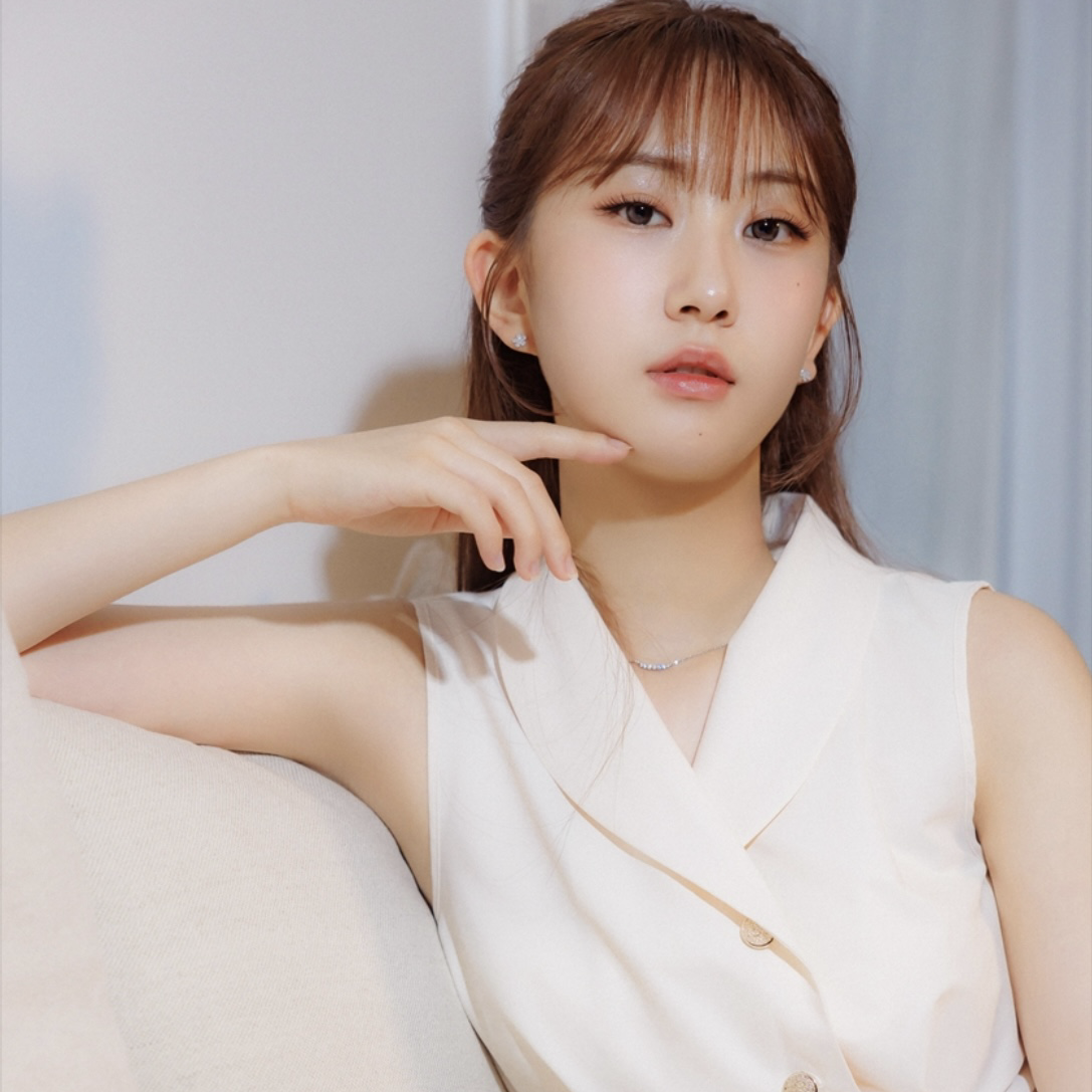 Foto terbaru dari Jeon Yujin