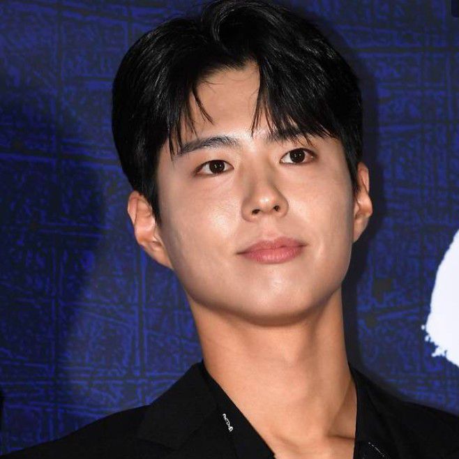Recent activity shot of Park Bogum