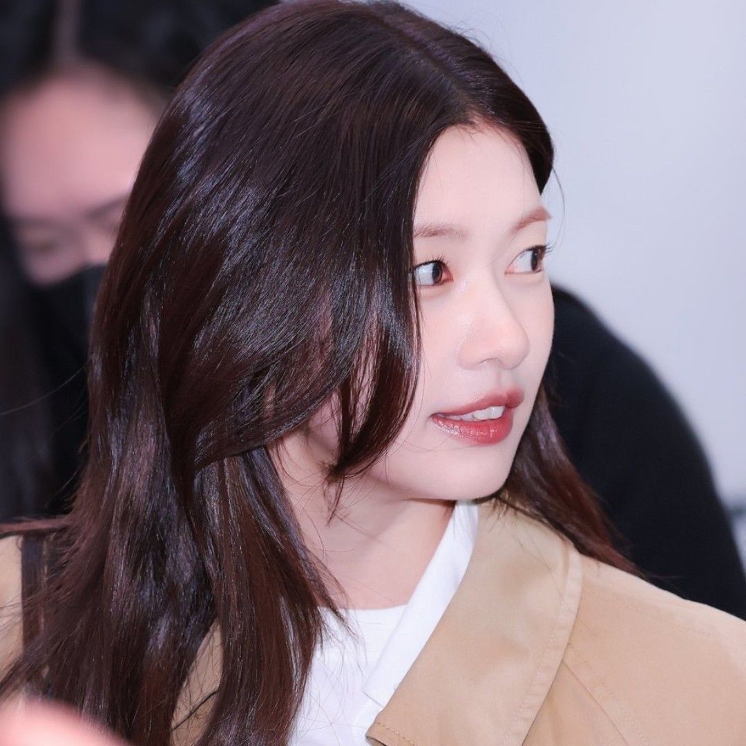 Behind-the-scenes cut of Jung Somin