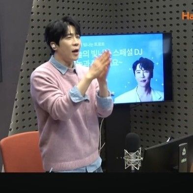 エノクの最近の活動ショット