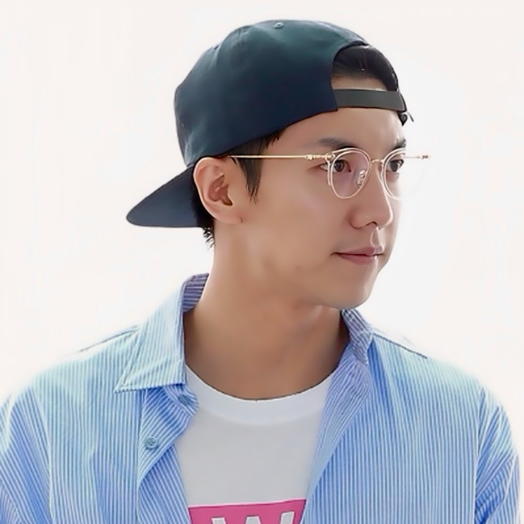 イ・スンギの最近の活動ショット