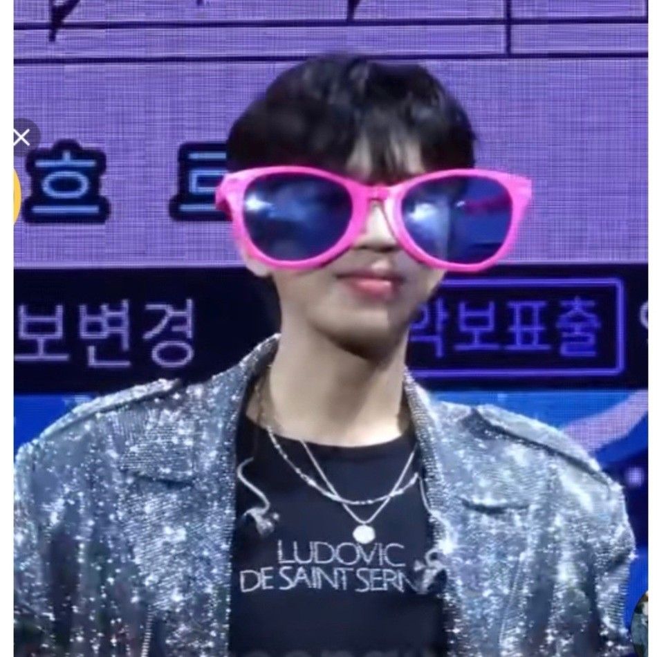 Behind-the-scenes cut of Lim Youngwoong