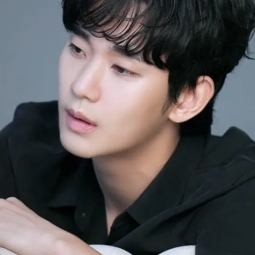 Latest photo of Kim Soohyun