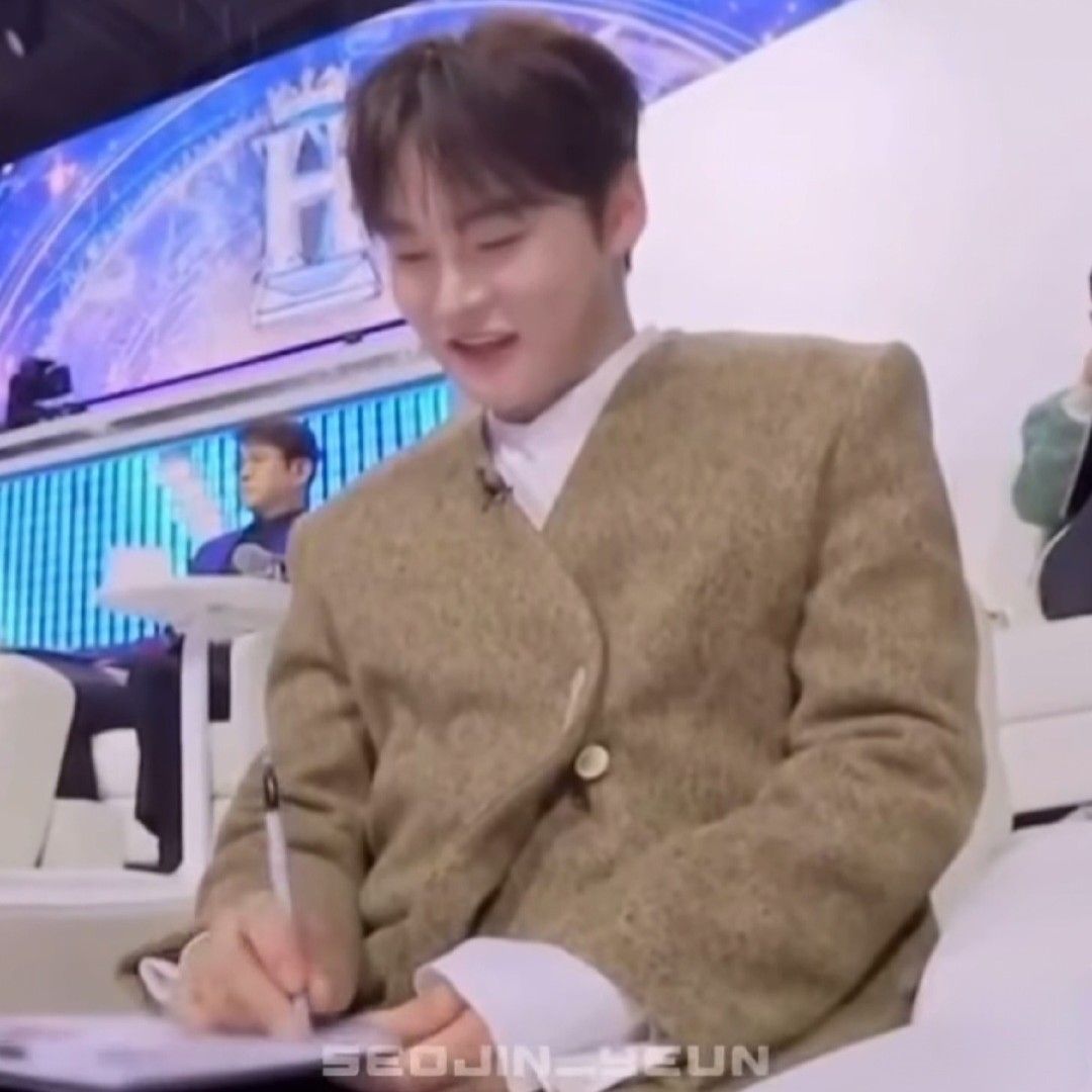 Recent activity shot of Park Seojin