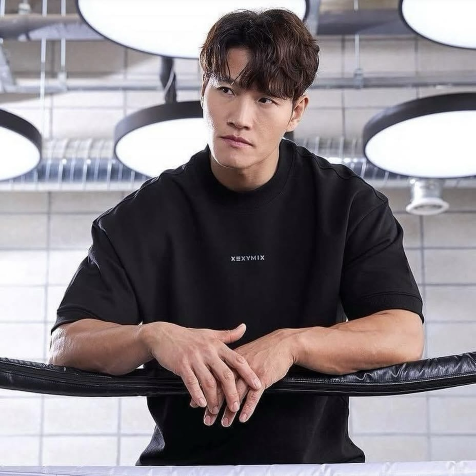 粉丝拍下的金钟国瞬间