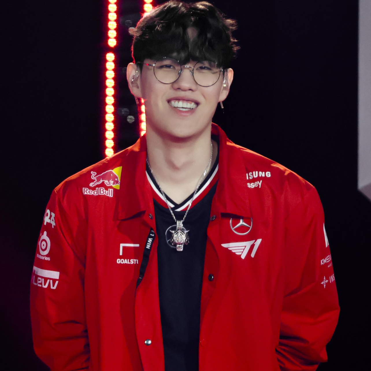 Behind-the-scenes cut of Oner